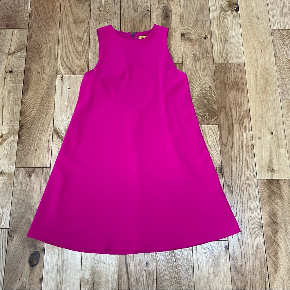 Alice and Olivia dress fuchsia pink color mini sleeveless open back zipper